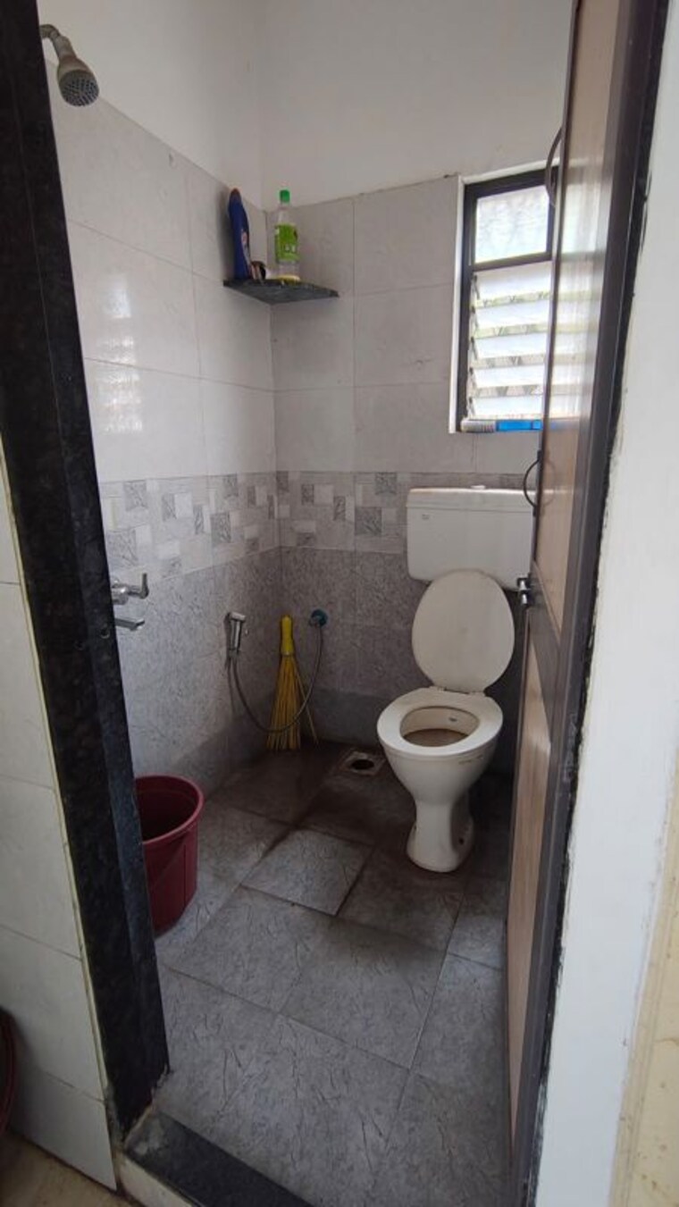 Bathroom, rahul-apartments-wadgaon-sheri 2 Bedroom 900 Sq.Ft. Builder Floor In Wadgaon Sheri Pune 10728511