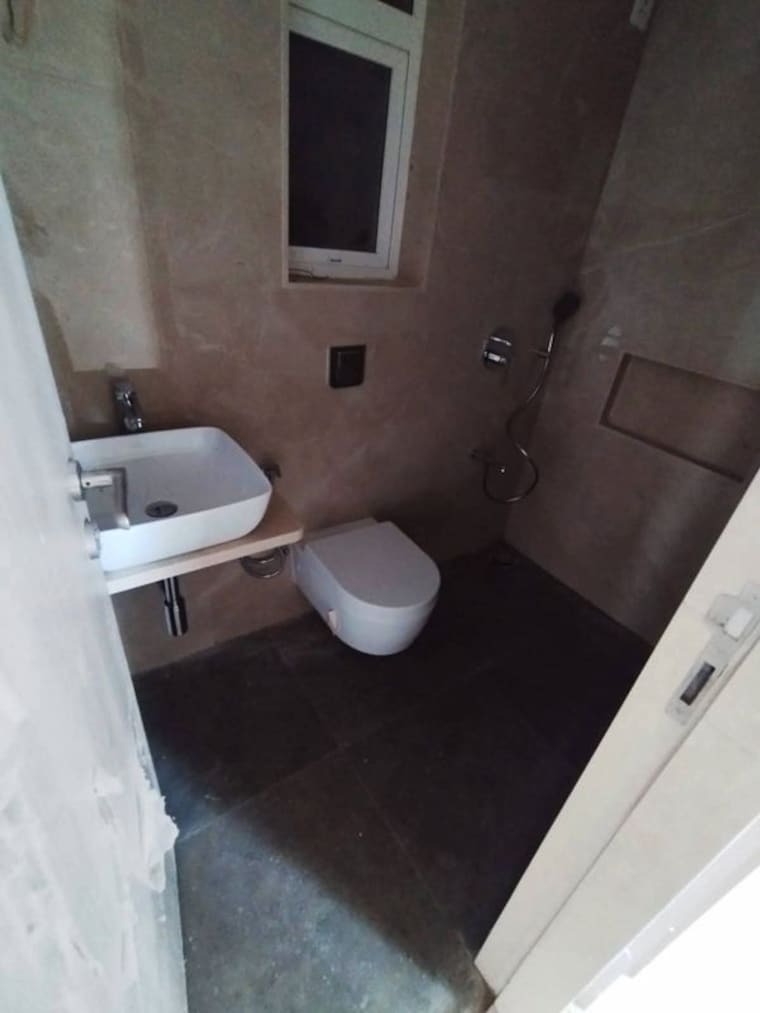 Bathroom, pratham-5th-element 2 Bedroom 729 Sq.Ft. Apartment In Andheri West Mumbai 10728544