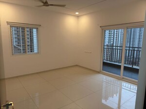 Room in 3 BHK Apartment at Rajapushpa Imperia, Tellapur – for Rent