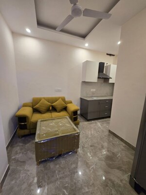 Living Room in 1 BHK Builder Floor at Sector 48 – for Rent