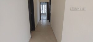 Room in 4 BHK Apartment at DB Woods, Goregaon East – for Rent