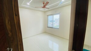 Room in 3 BHK Apartment at Vasavi GP Trends, Nanakramguda – for Rent