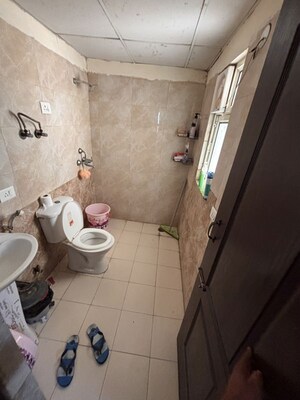 Bathroom in 2.5 BHK Apartment at Gardenia Golf City, Sector 75 – for Rent