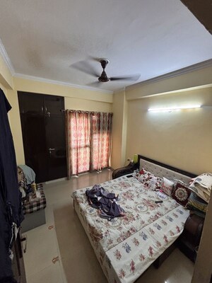 Living Room in 2.5 BHK Apartment at Gardenia Golf City, Sector 75 – for Rent