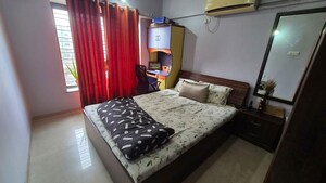Bedroom in 2 BHK Apartment at Kumar Kruti, Kalyani Nagar – for Rent