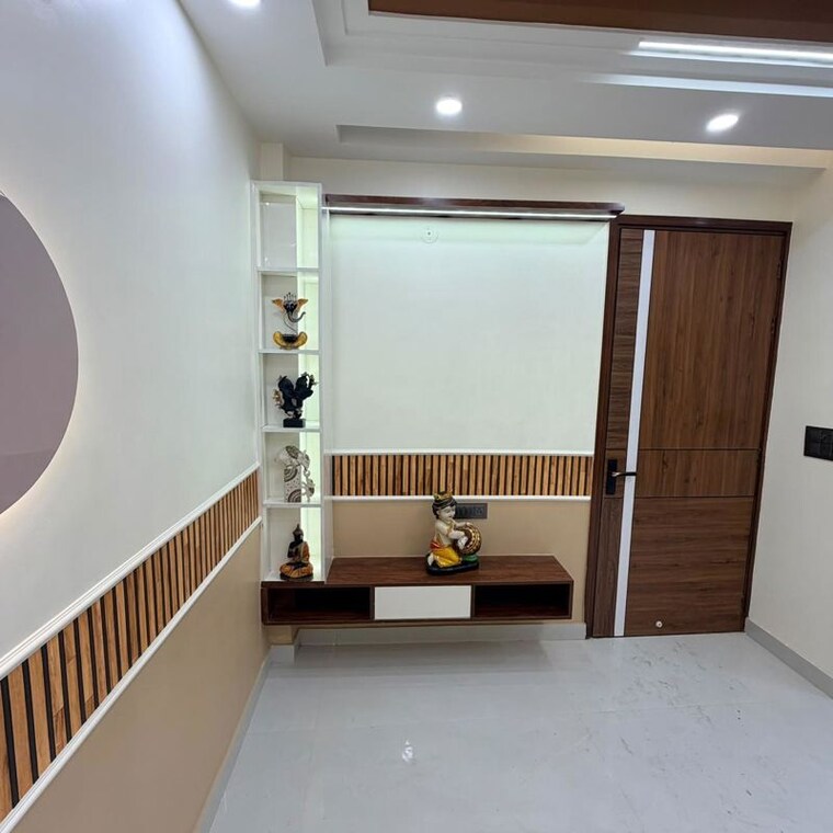 undefined, dwarka mor 3 Bedroom 90 Sq.Yd. Builder Floor In Dwarka Mor Delhi 10728599