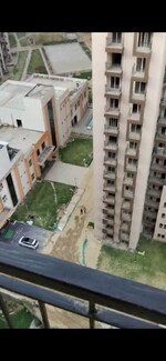 2.5 BHK +  920 Sq.Ft. Apartment in Amrapali O2 Valley