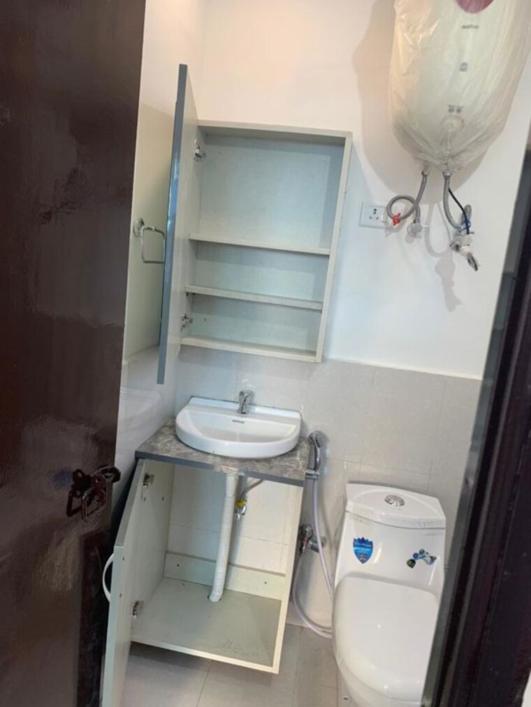 Bathroom, pyramid-urban-homes-3 2 Bedroom 698 Sq.Ft. Apartment In Sector 67a Gurgaon 10728608