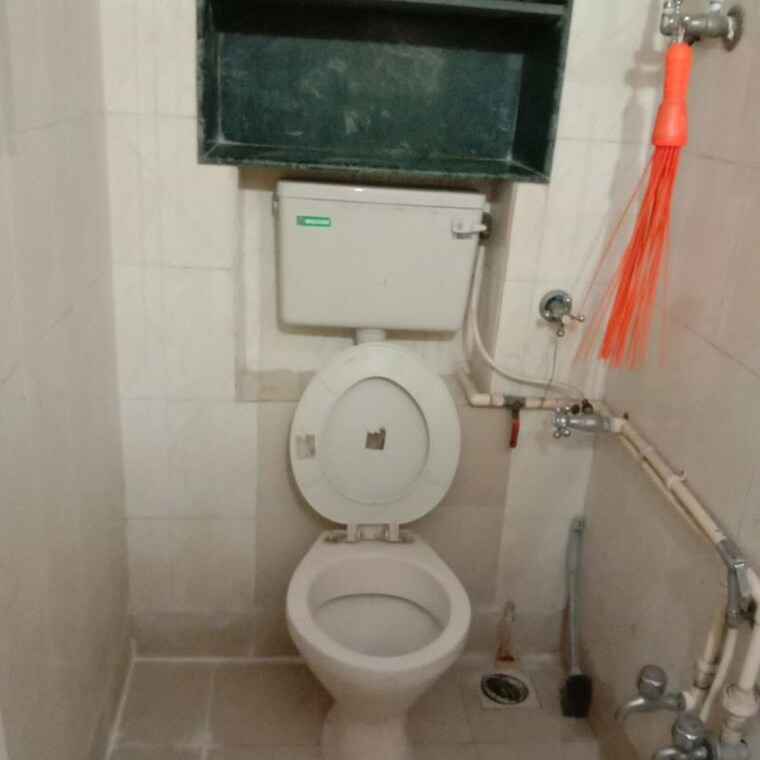 Bathroom, green-fields-apartment 1 Bedroom 532 Sq.Ft. Apartment In Andheri East Mumbai 10728636