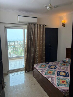 Bedroom in 3 BHK Apartment at Gaur City 7th Avenue, Sector 4 Greater Noida – for Rent