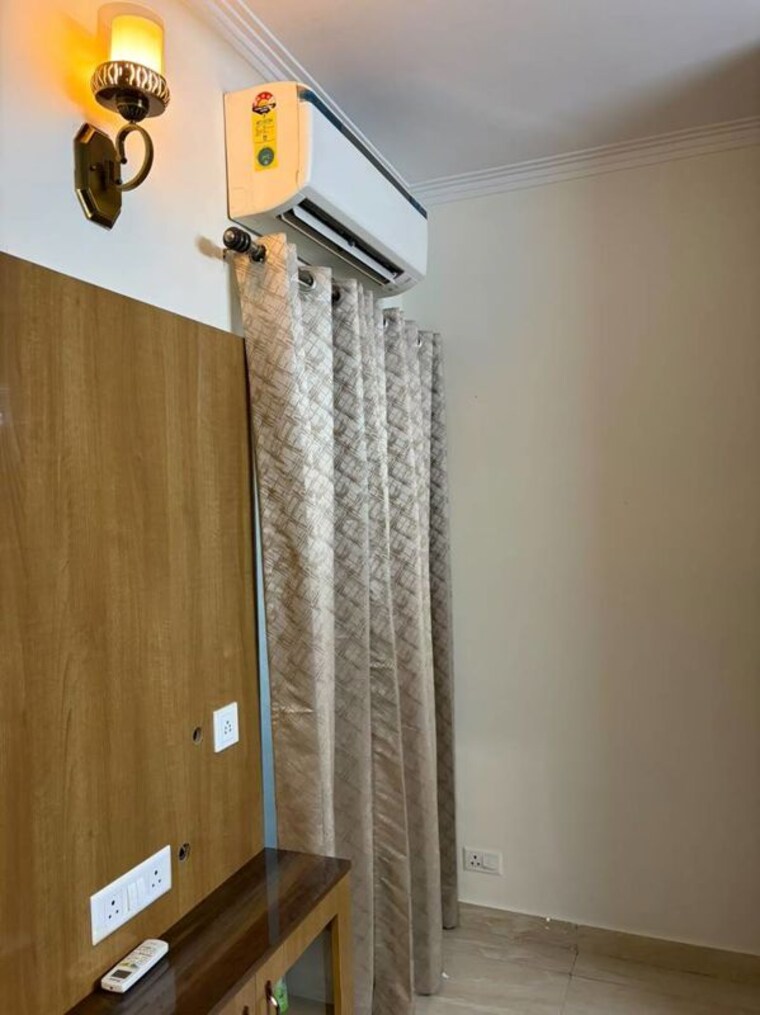 undefined, gaur-city-7th-avenue 3 Bedroom 1350 Sq.Ft. Apartment In Sector 4 Greater Noida Greater Noida 10728645
