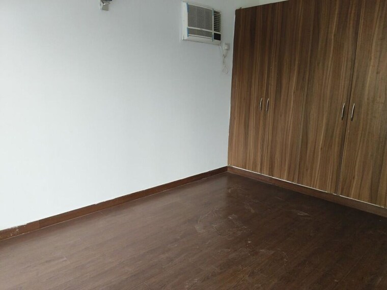 Room, sector 21 3 Bedroom 1550 Sq.Ft. Builder Floor In Sector 21 Gurgaon 10728672