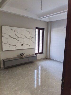 2 BHK Apartment For Rent in Adore Happy Homes, Sector 86