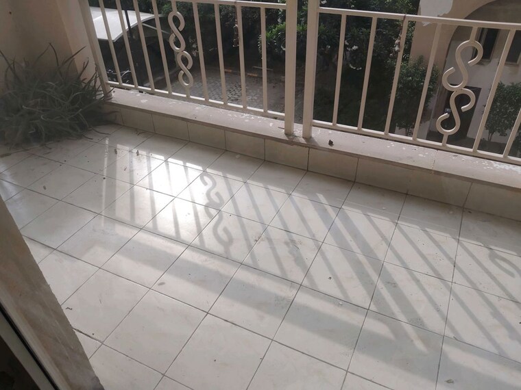 Balcony, sector 21 3 Bedroom 1550 Sq.Ft. Builder Floor In Sector 21 Gurgaon 10728684