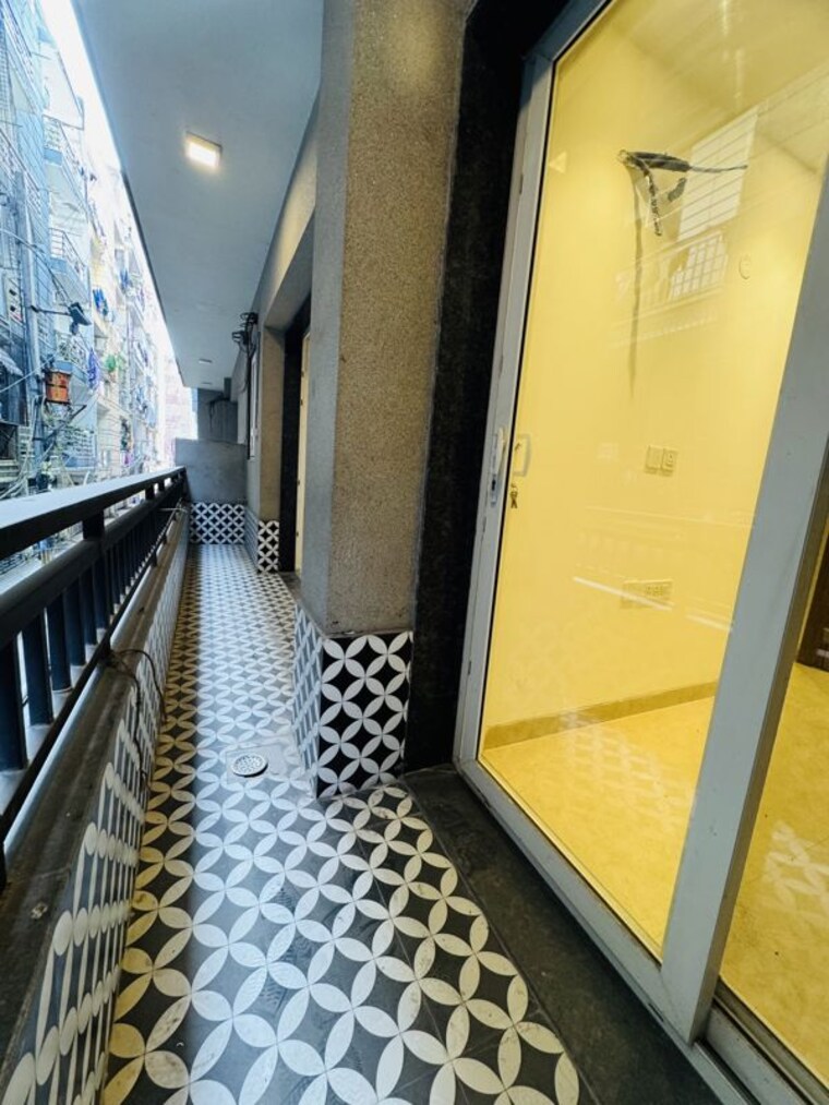 Balcony, chattarpur 4 Bedroom 1800 Sq.Ft. Apartment In Chattarpur Delhi 10728691