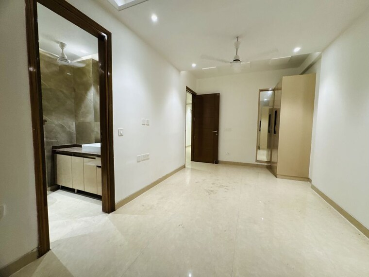 Room, chattarpur 4 Bedroom 1800 Sq.Ft. Apartment In Chattarpur Delhi 10728691