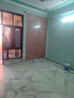2 BHK +Builder Floor For Rent in RWA Apartments Sector 47