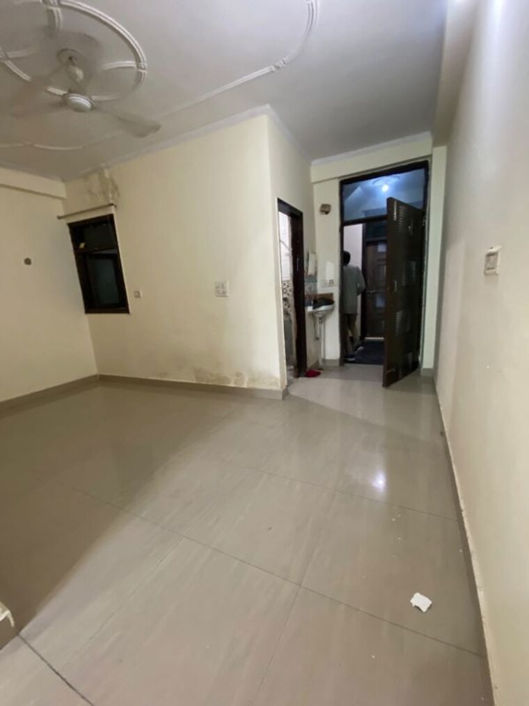 Room, chattarpur 1 Bedroom 450 Sq.Ft. Apartment In Chattarpur Delhi 10728703