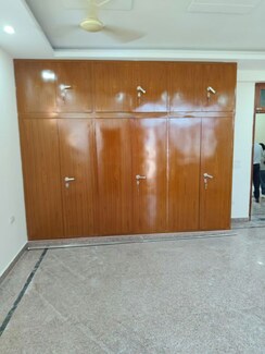 3 BHK +Builder Floor For Rent in RWA Apartments Sector 45