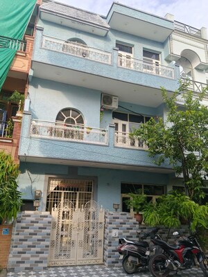 6+ BHK Independent House For Sale in Sector 19