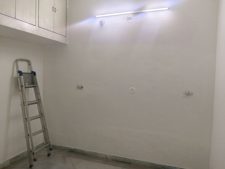 Other, sector 19 6+ Bedroom 103 Sq.Mt. Independent House In Sector 19 Panchkula 10728592