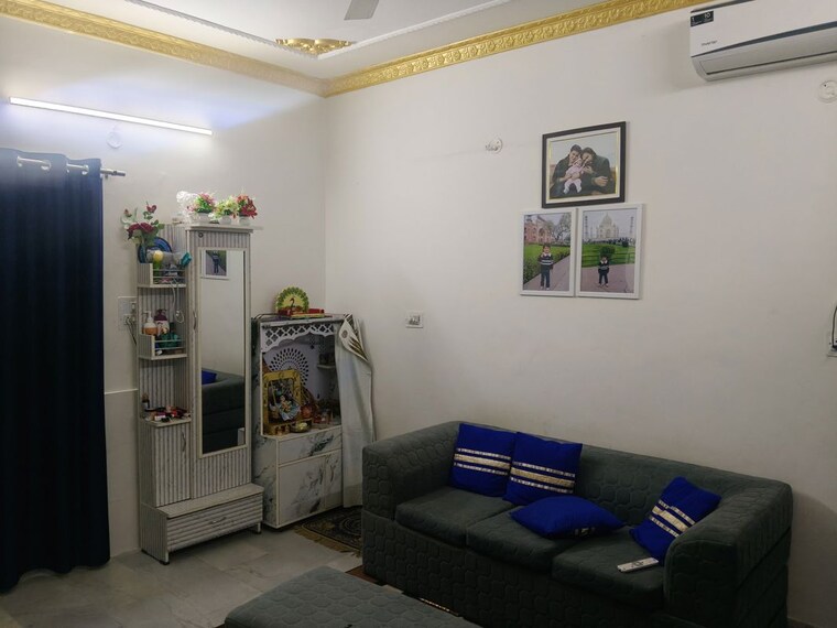 Living Room, sector 19 6+ Bedroom 103 Sq.Mt. Independent House In Sector 19 Panchkula 10728592