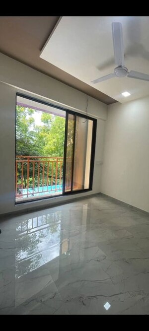 Room in 1 BHK Apartment at Vijaya Heights Matunga East, Matunga East – for Sale
