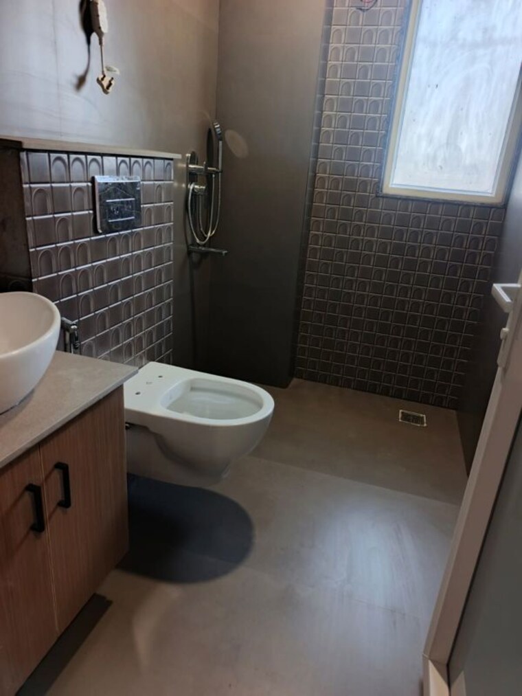 Bathroom, sector 45 1 Bedroom 800 Sq.Ft. Builder Floor In Sector 45 Gurgaon 10728781