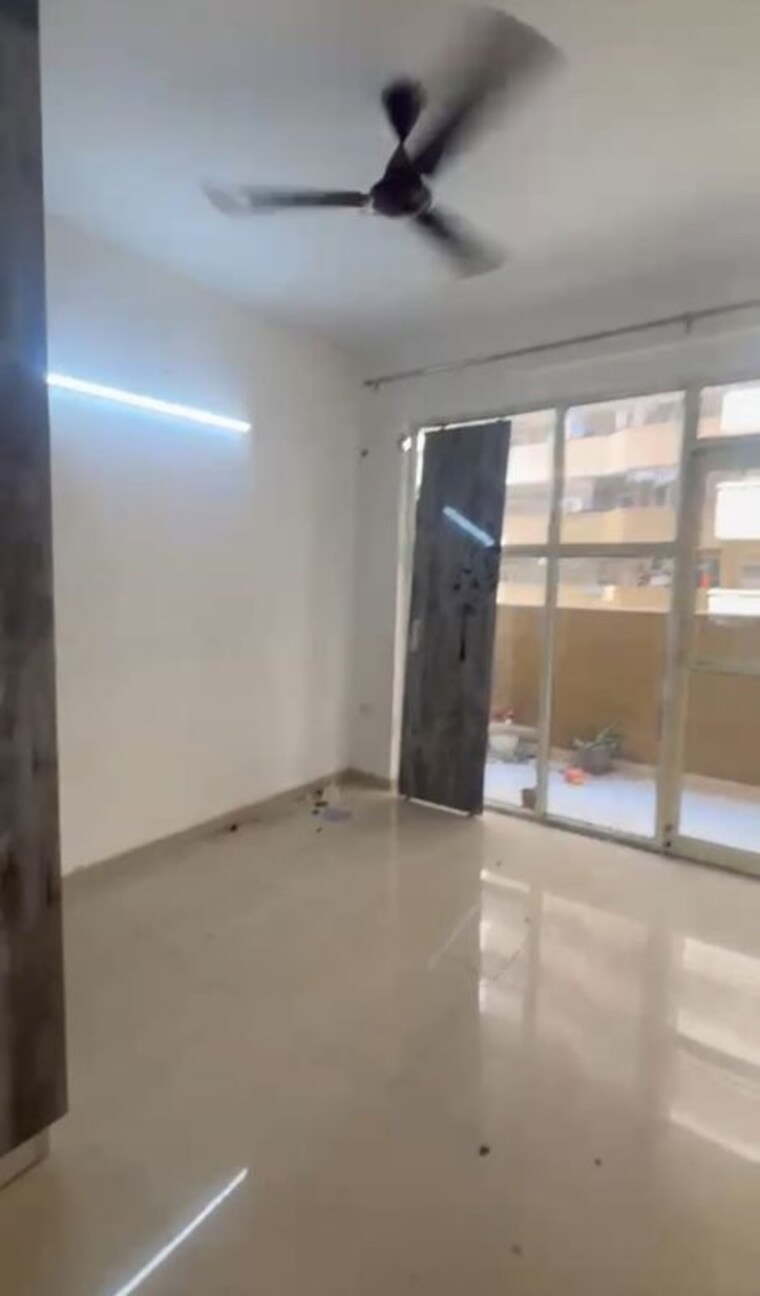 Room, pyramid-urban-homes 2 Bedroom 601 Sq.Ft. Apartment In Sector 70a Gurgaon 10728789
