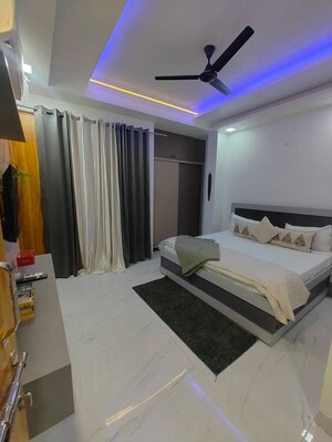 Team Area in 1 BHK Builder Floor at Sector 43 – for Rent