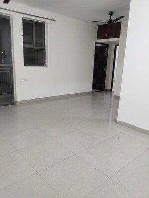 Room in 2 BHK Apartment at Unitech Uniworld Gardens, Sector 47 – for Rent