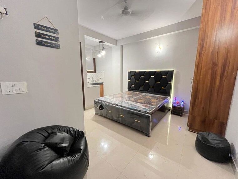 Room, saket 1 RK 400 Sq.Ft. Builder Floor In Saket Delhi 10728807