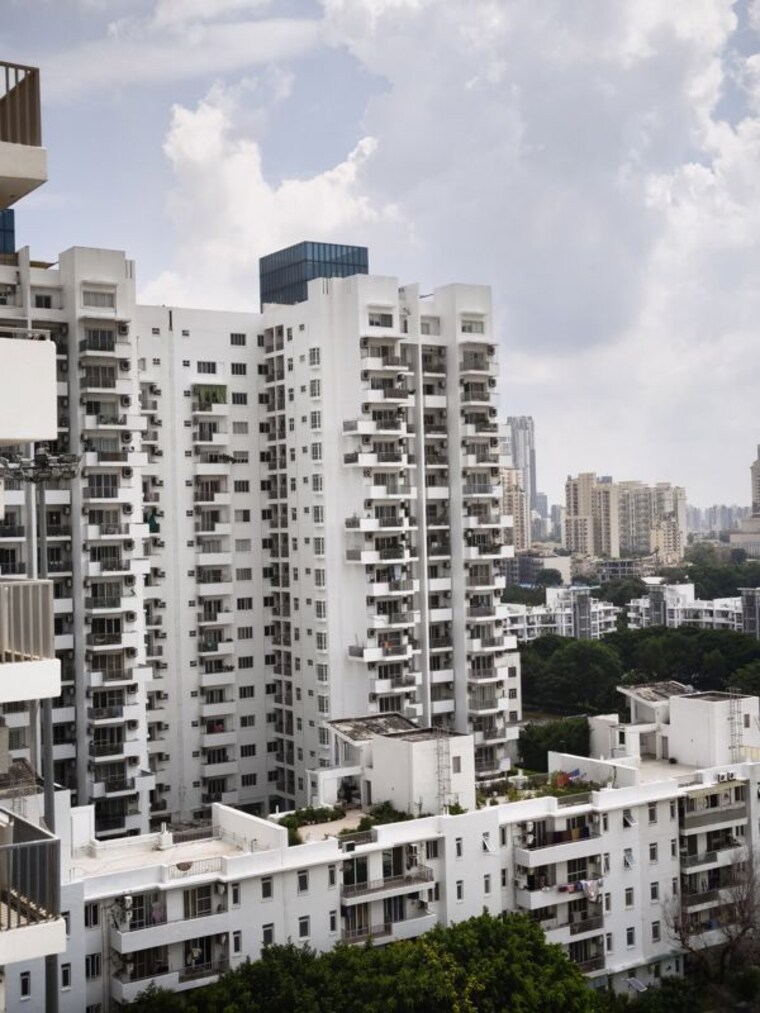 Exterior View, emaar-the-palm-drive-palm-studios 2 Bedroom 1200 Sq.Ft. Apartment In Sector 66 Gurgaon 10728817