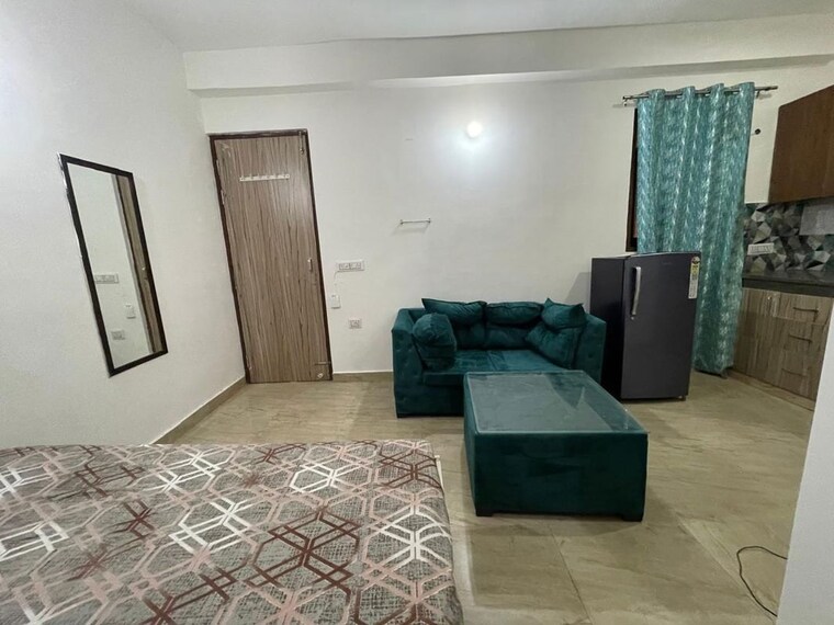 Bedroom, sector 52 1 RK 300 Sq.Ft. Builder Floor In Sector 52 Gurgaon 10728832