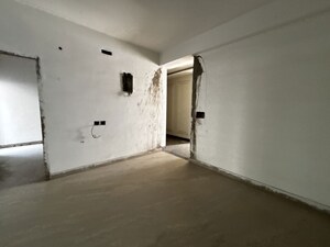 Room in 3 BHK Apartment at Supercity Mayfair Residency Phase II, Tech Zone 4 Greater Noida – for Sale