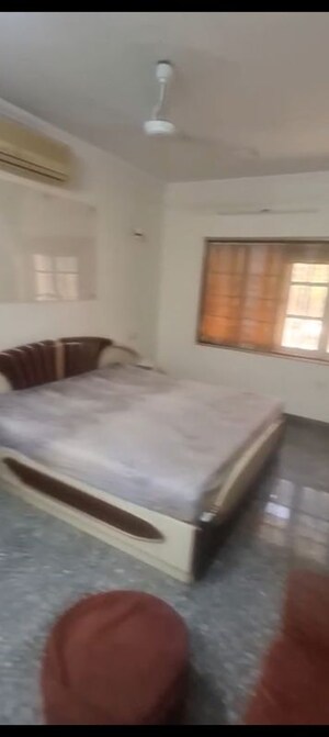 Bedroom in 3 BHK Apartment at Aparna  Juhu, Juhu – for Rent