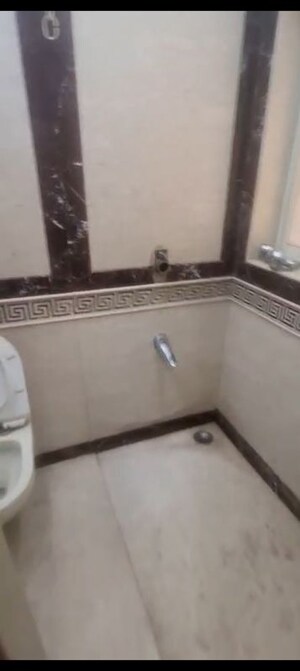 Furnished Amenities in 3 BHK Apartment at Aparna  Juhu, Juhu – for Rent