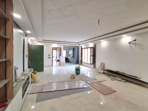 Kitchen in 3 BHK Builder Floor at Sector 21 – for Rent