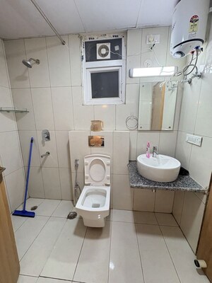 Bathroom in 4 BHK Builder Floor at SS Linden, Sector 84 – for Rent