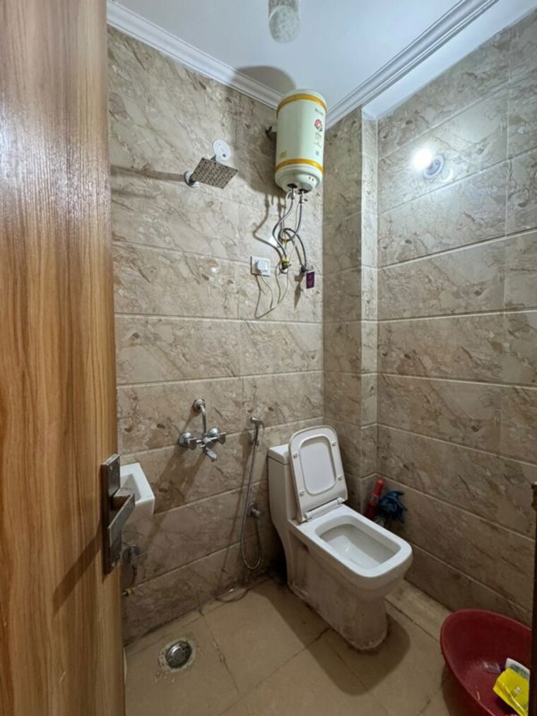 Bathroom, saket 1 Bedroom 585 Sq.Ft. Builder Floor In Saket Delhi 10728905