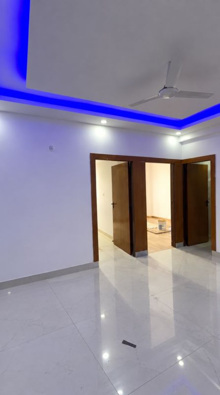 Room, vhr-winsten-park 2 Bedroom 1090 Sq.Ft. Builder Floor In Knowledge Park V Greater Noida Greater Noida 10728904