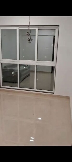 Furnished Amenities in 2 BHK Apartment at Shree Sai D N Nagar Dwarka CHS, Andheri West – for Rent