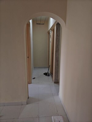 Building Lobby in 1 BHK Apartment at Indraprastha Estate Kandivali, Kandivali East – for Rent