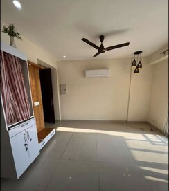 3 BHK Apartment For Rent in La Prisma
