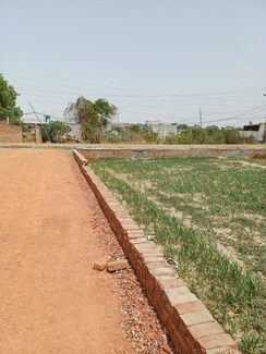Plot For Sale in Kanwara Village