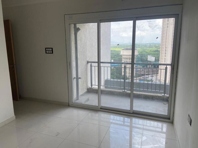 Room, godrej-emerald 2 Bedroom 1100 Sq.Ft. Apartment In Ghodbunder Road Thane 10729029