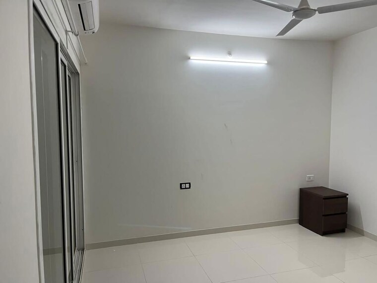 undefined, godrej-emerald 2 Bedroom 1100 Sq.Ft. Apartment In Ghodbunder Road Thane 10729029