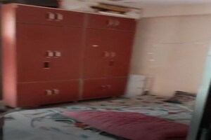 Room in 2 BHK Independent House at Sector 52 – for Rent