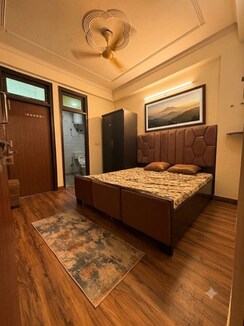 1 BHK +Builder Floor For Rent in Saket