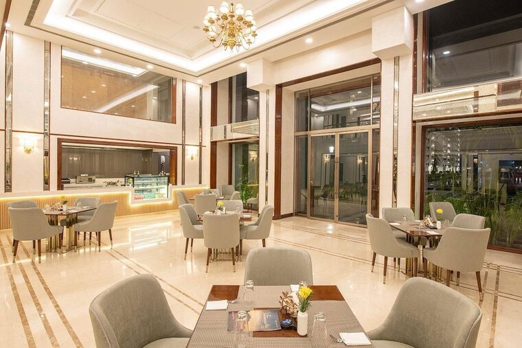 Living Room, central-park-flower-valley-aqua-front-towers 3 Bedroom 1789 Sq.Ft. Apartment In Sohna Sector 33 Gurgaon 10729045